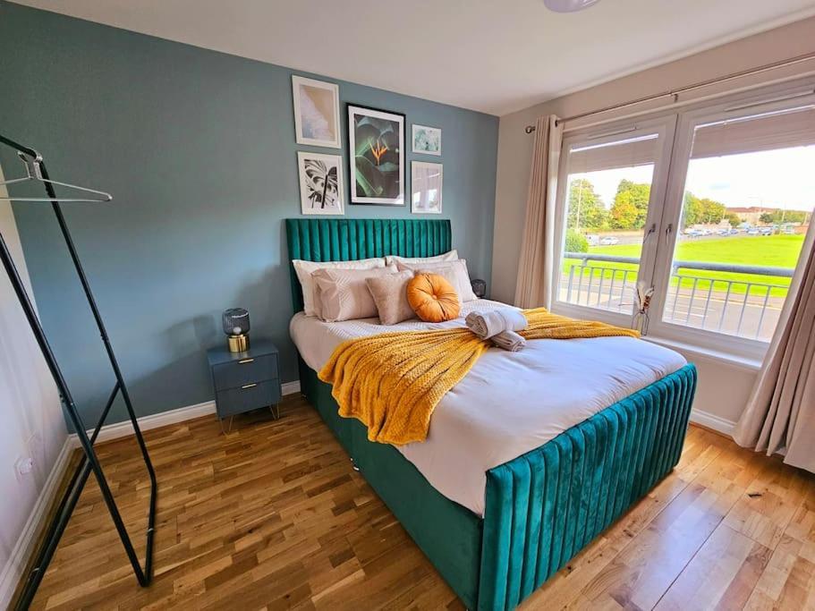 Modern 5 Bedroom Townhouse With Free Parking Glasgow Esterno foto