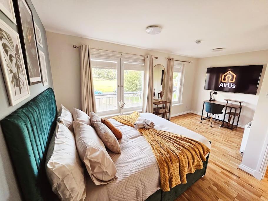 Modern 5 Bedroom Townhouse With Free Parking Glasgow Esterno foto