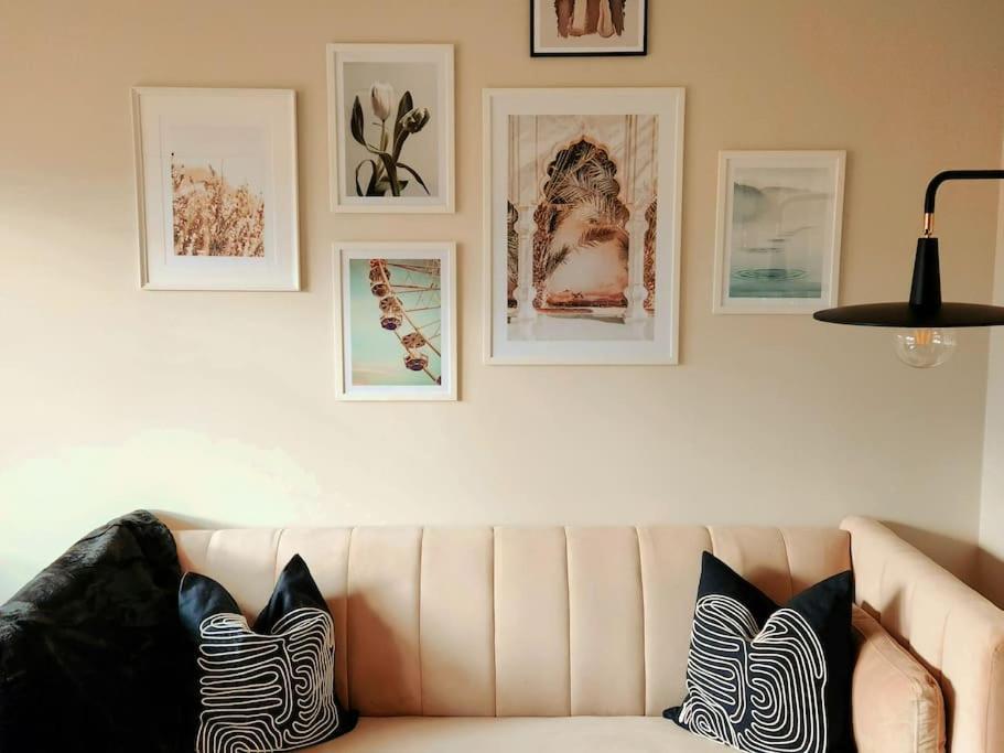 Modern 5 Bedroom Townhouse With Free Parking Glasgow Esterno foto