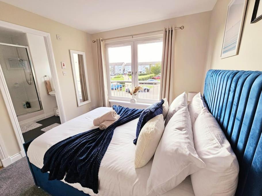 Modern 5 Bedroom Townhouse With Free Parking Glasgow Esterno foto